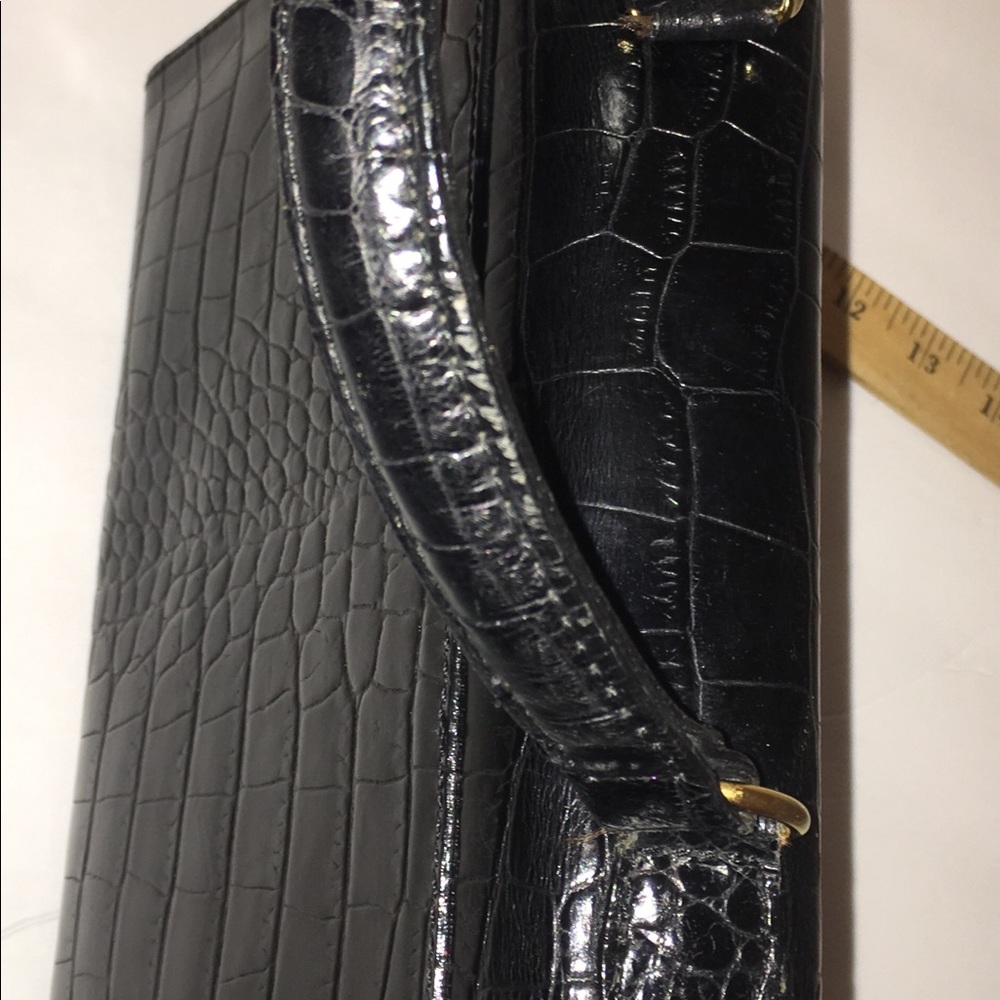 Host Pick🎉Valerie Stevens Leather Clutch - Picture 6 of 8